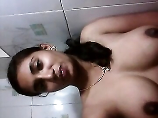 Indian Aunty Bathing